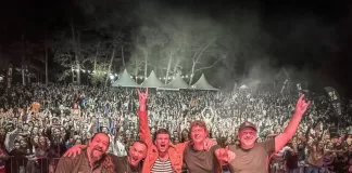 ”Pune mâna pe chitară este un fenomen”, a transmis Tudor Chirilă cu câteva săptămâni înainte de spectacolul de la Dublin